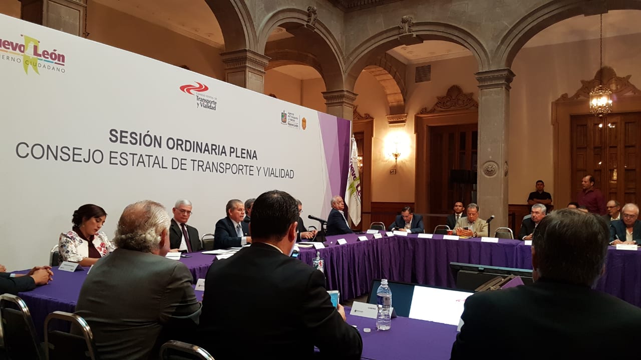 Alzas en tarifas del transporte dan la espalda a ciudadanía