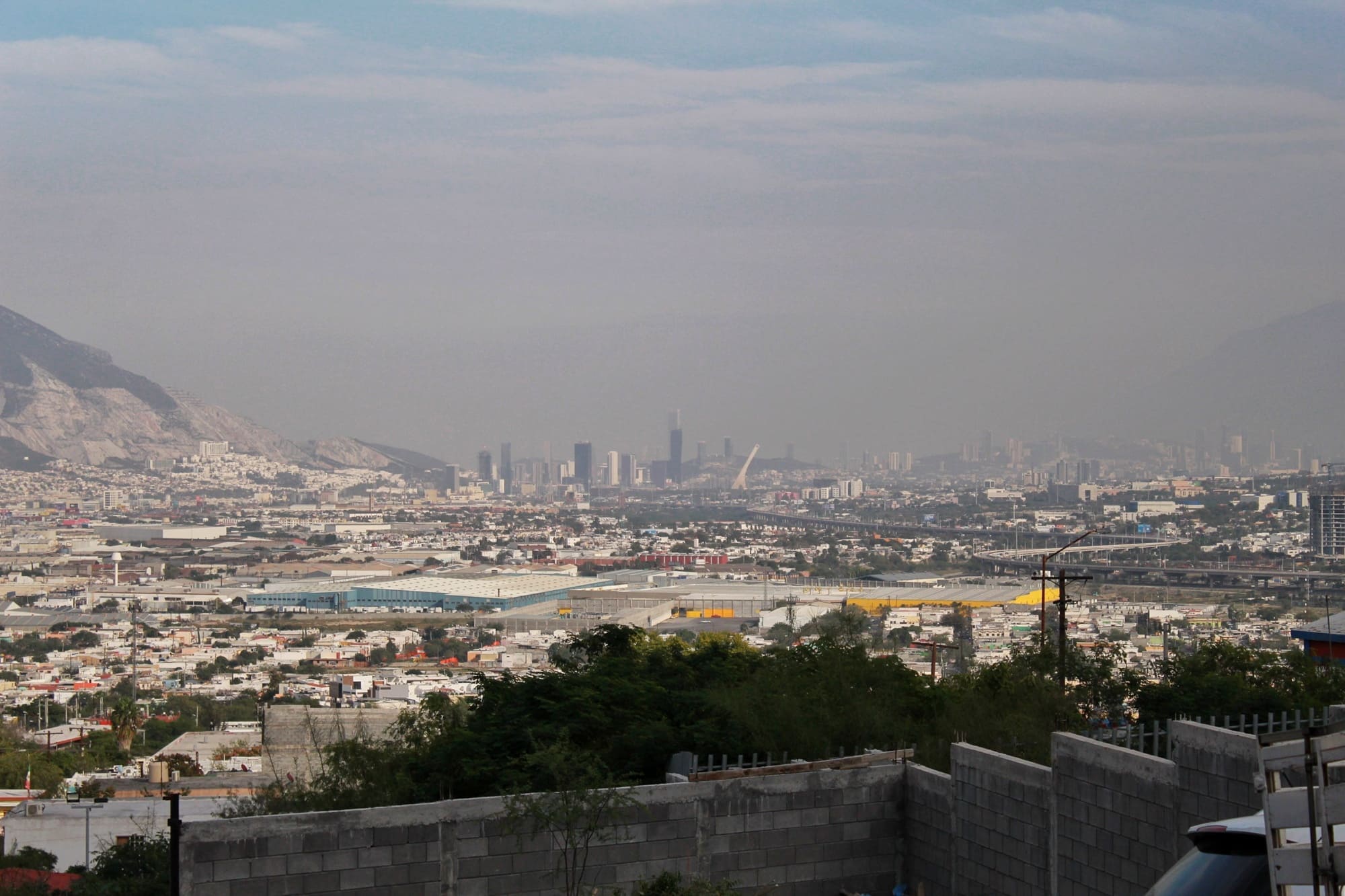 Calidad del aire en Nuevo León: avanzar de los anuncios  a los resultados